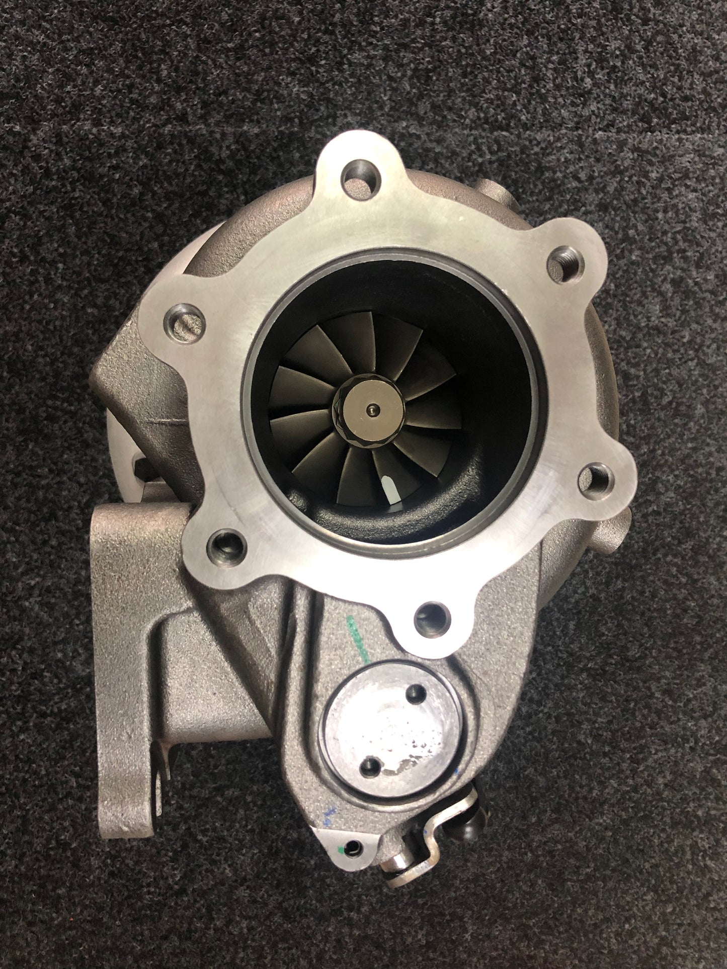 Sinotruk MAN Engine 202V09100-7840 13879700175 turbocharger