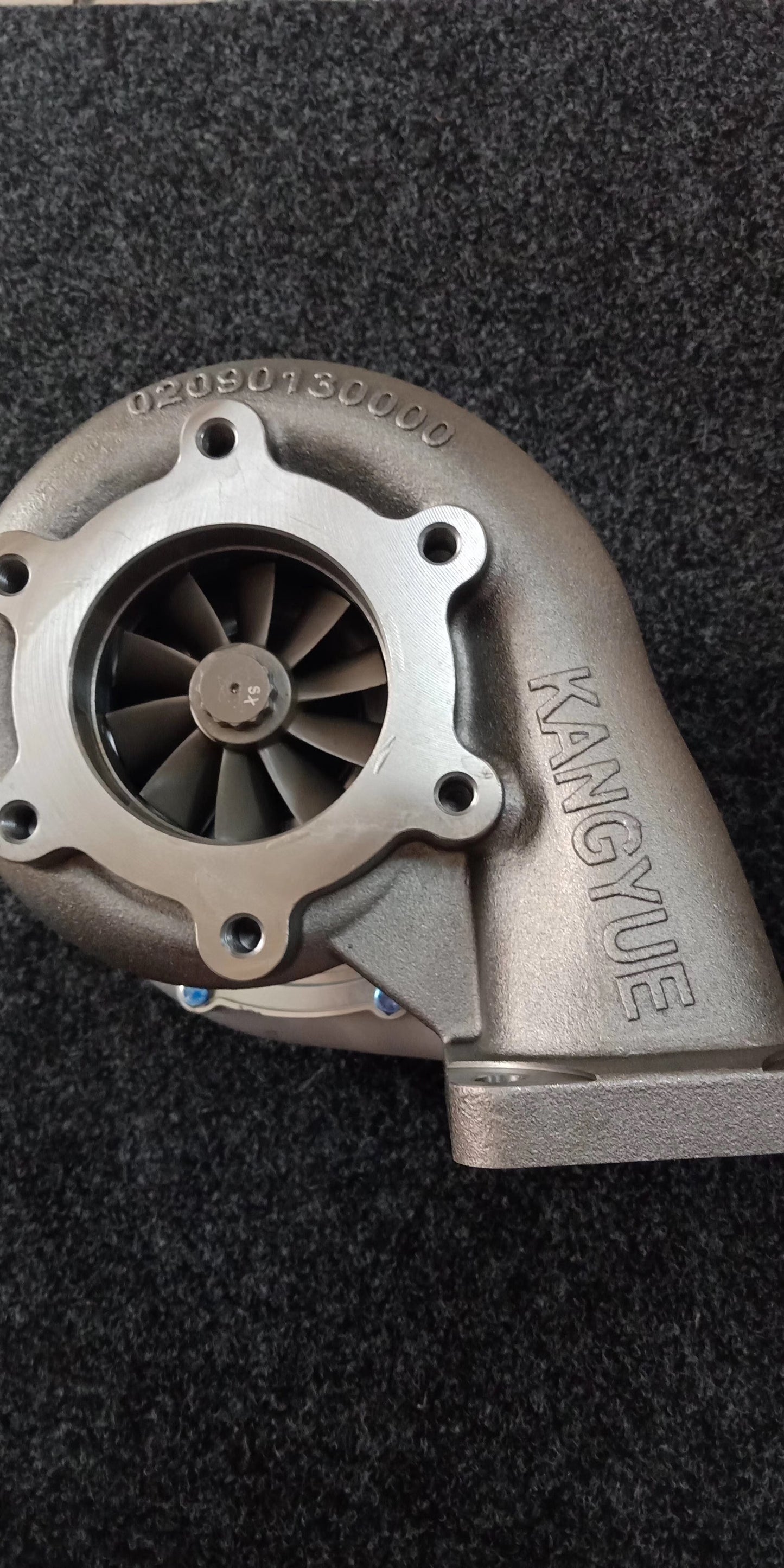 Weichai 61561110227A 90C turbocharger