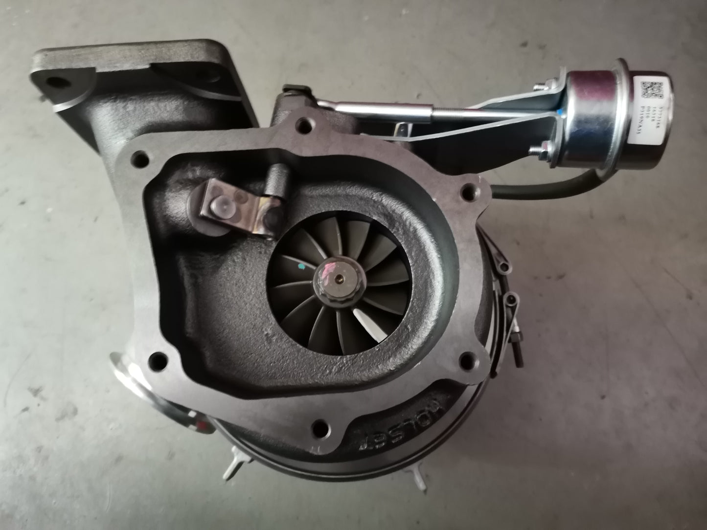 Yuchai 3775754 T8300-1118100-181 turbocharger
