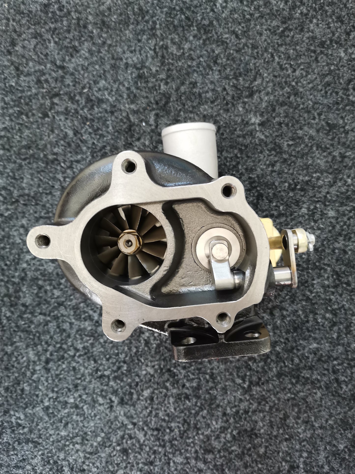 Yuchai FC700-1118100A-383 turbocharger