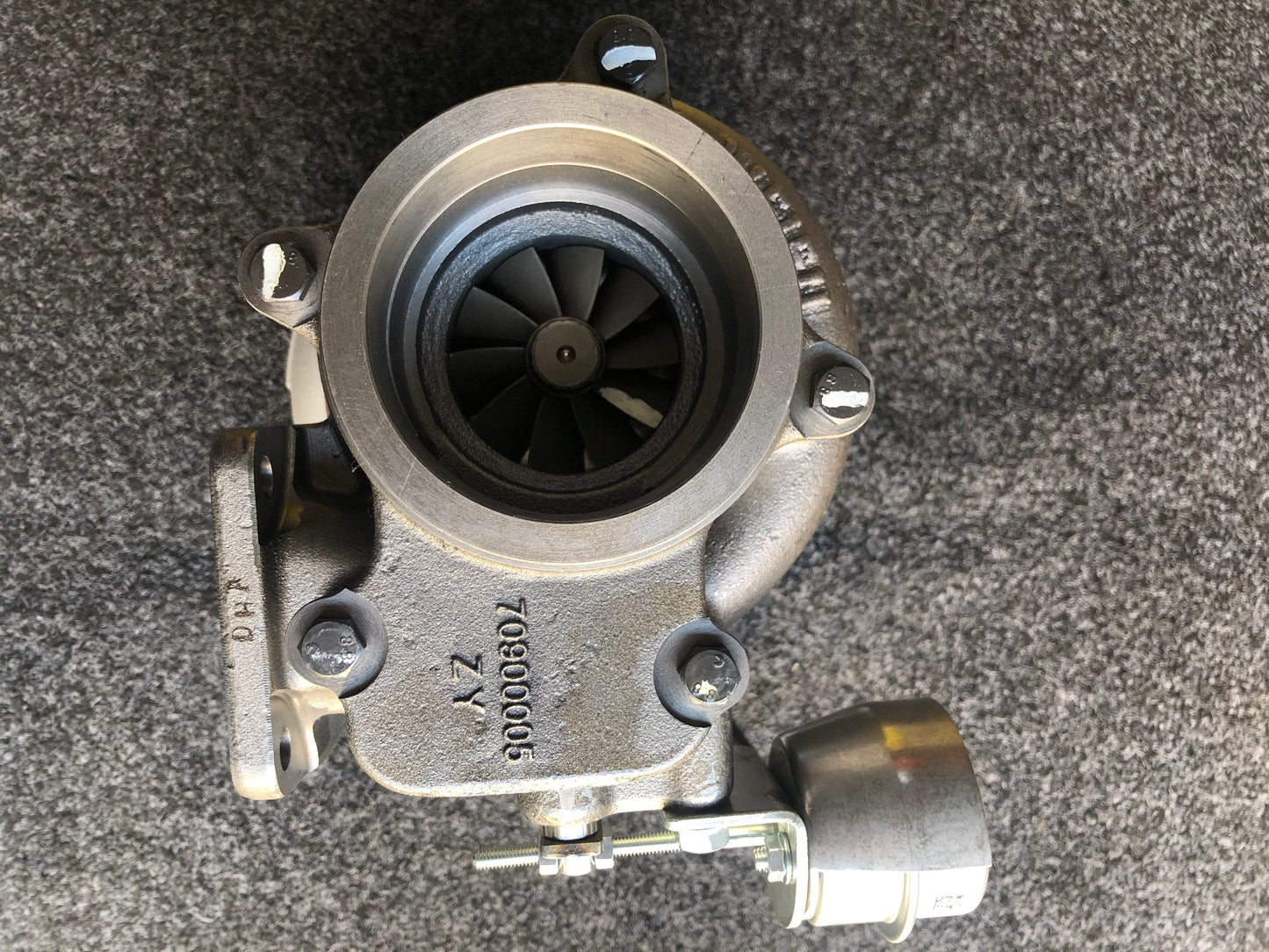 Sinotruk VG1034110929 turbocharger