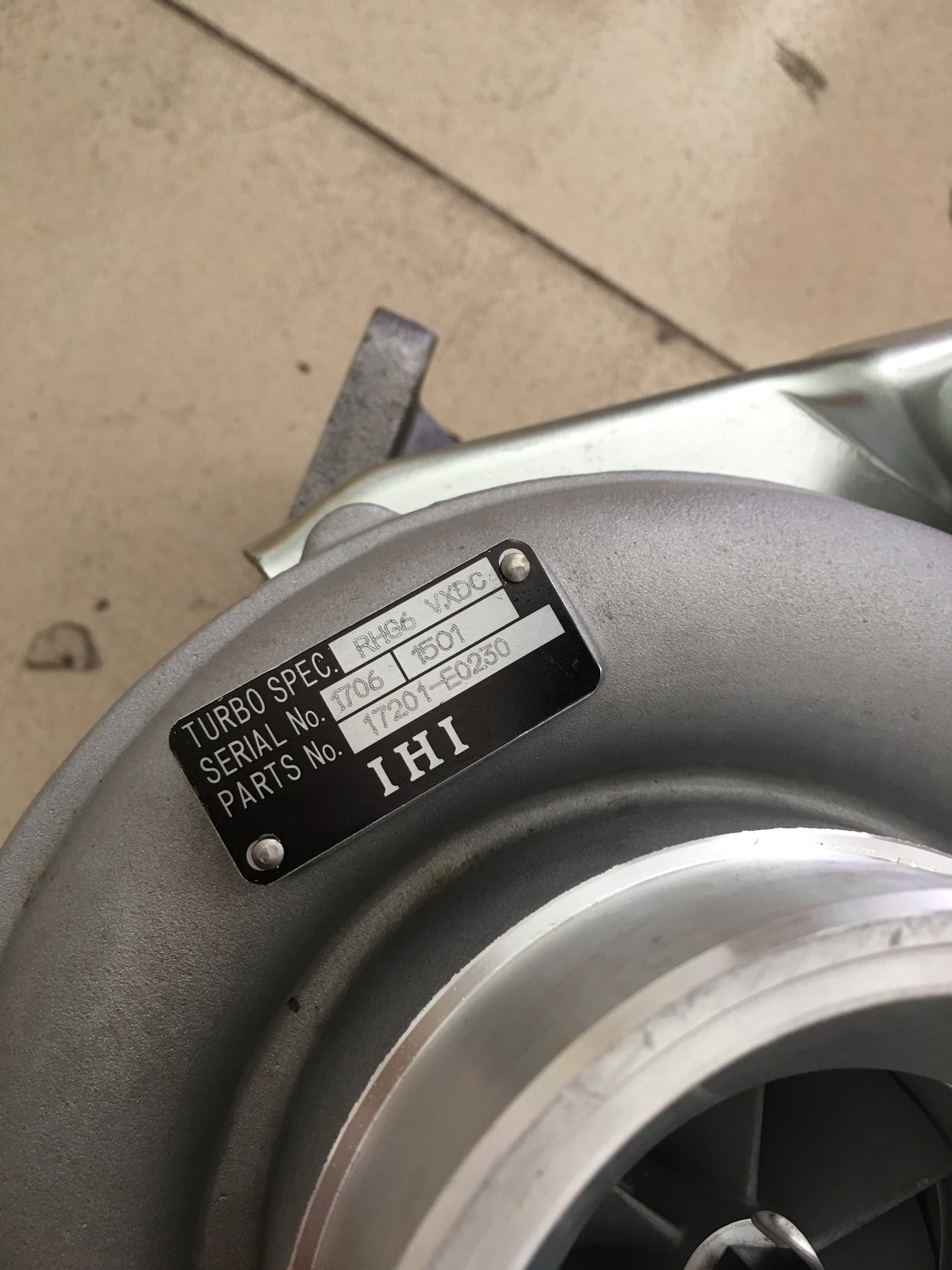Hino P11C 17201-E0230 turbocharger