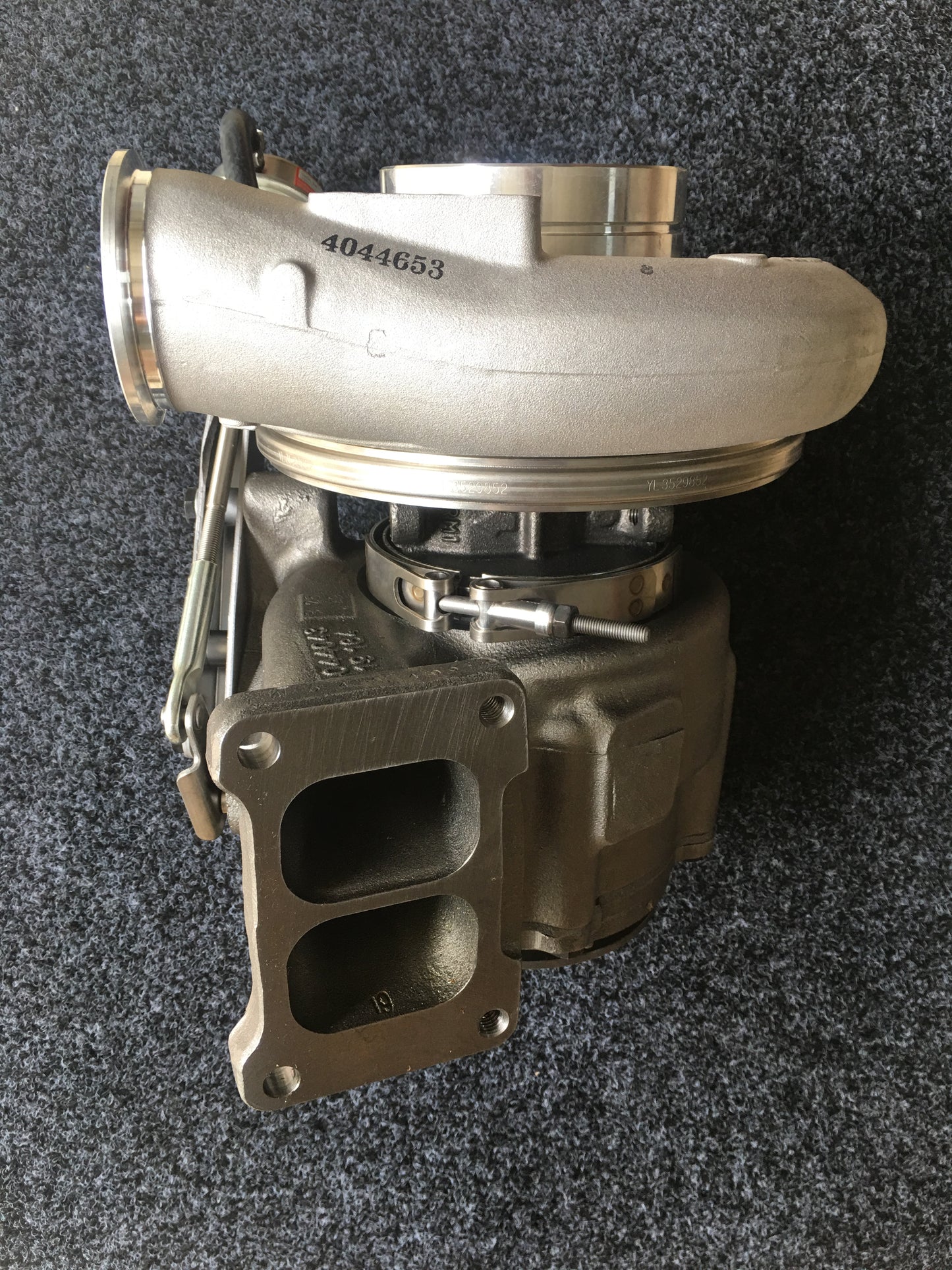 Sinotruk HX55W 3776452 VG1099110012  turbocharger