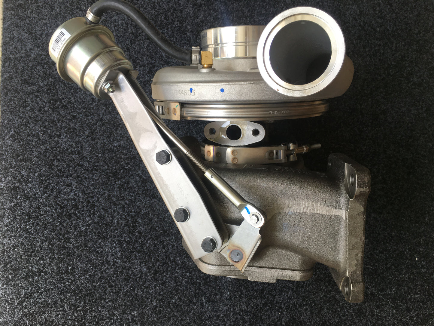 Sinotruk HX55W 3776452 VG1099110012  turbocharger