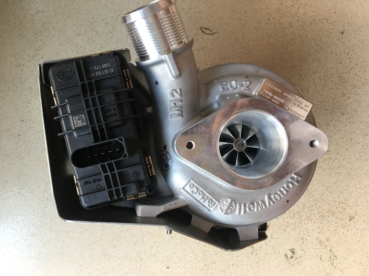 Ford 2.2 831157-0002 FB3Q-6K682-AB turbocharger