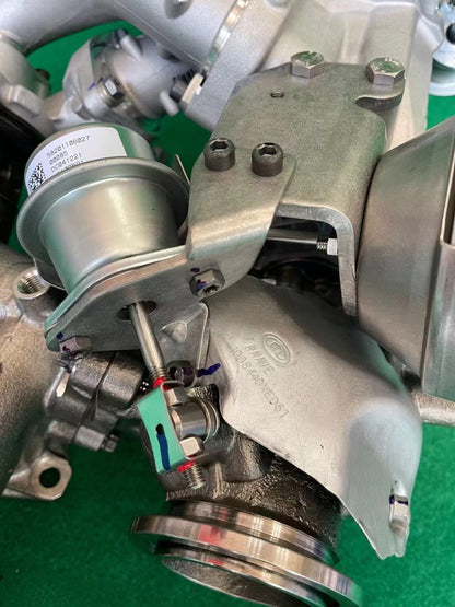 Great Wall Harvard 1118100XED61 Twin turbochargers
