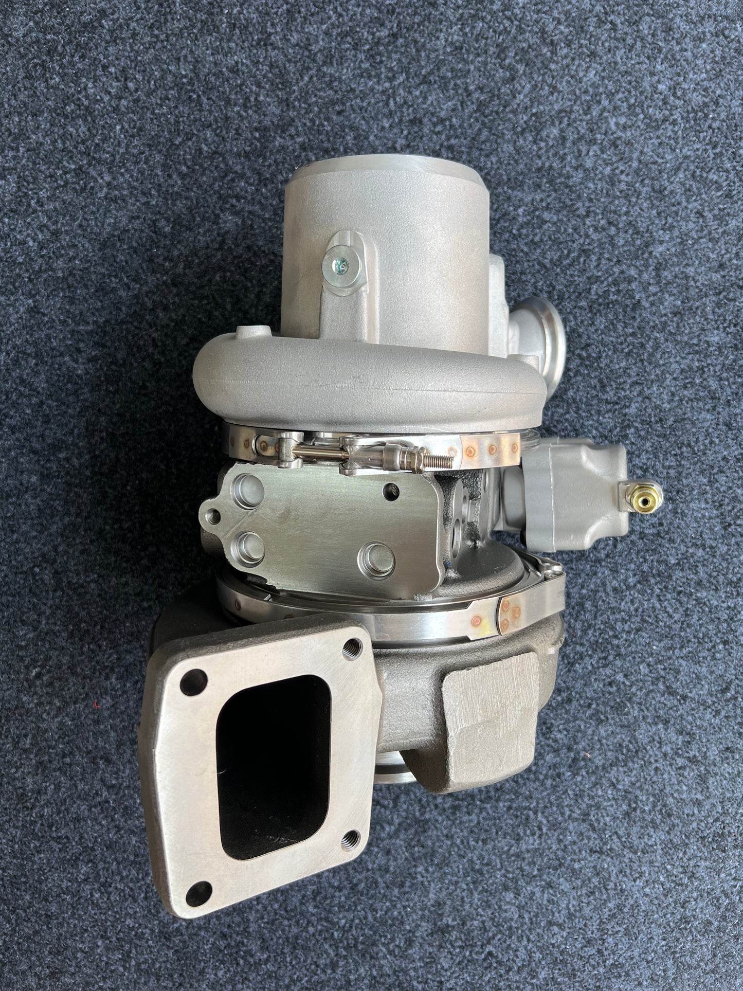 Cummins HE431V 4045933 turbocharger