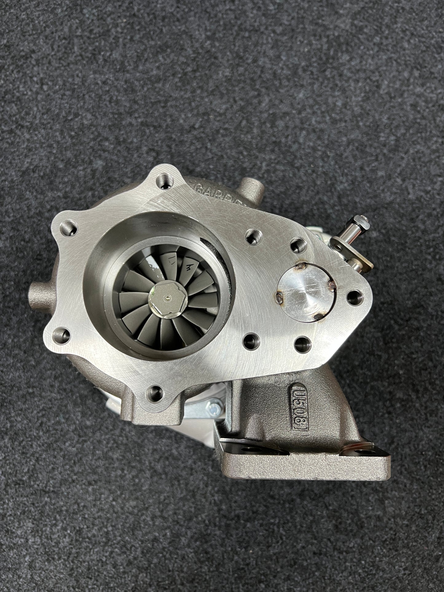 Yuchai 813185-5012S turbocharger