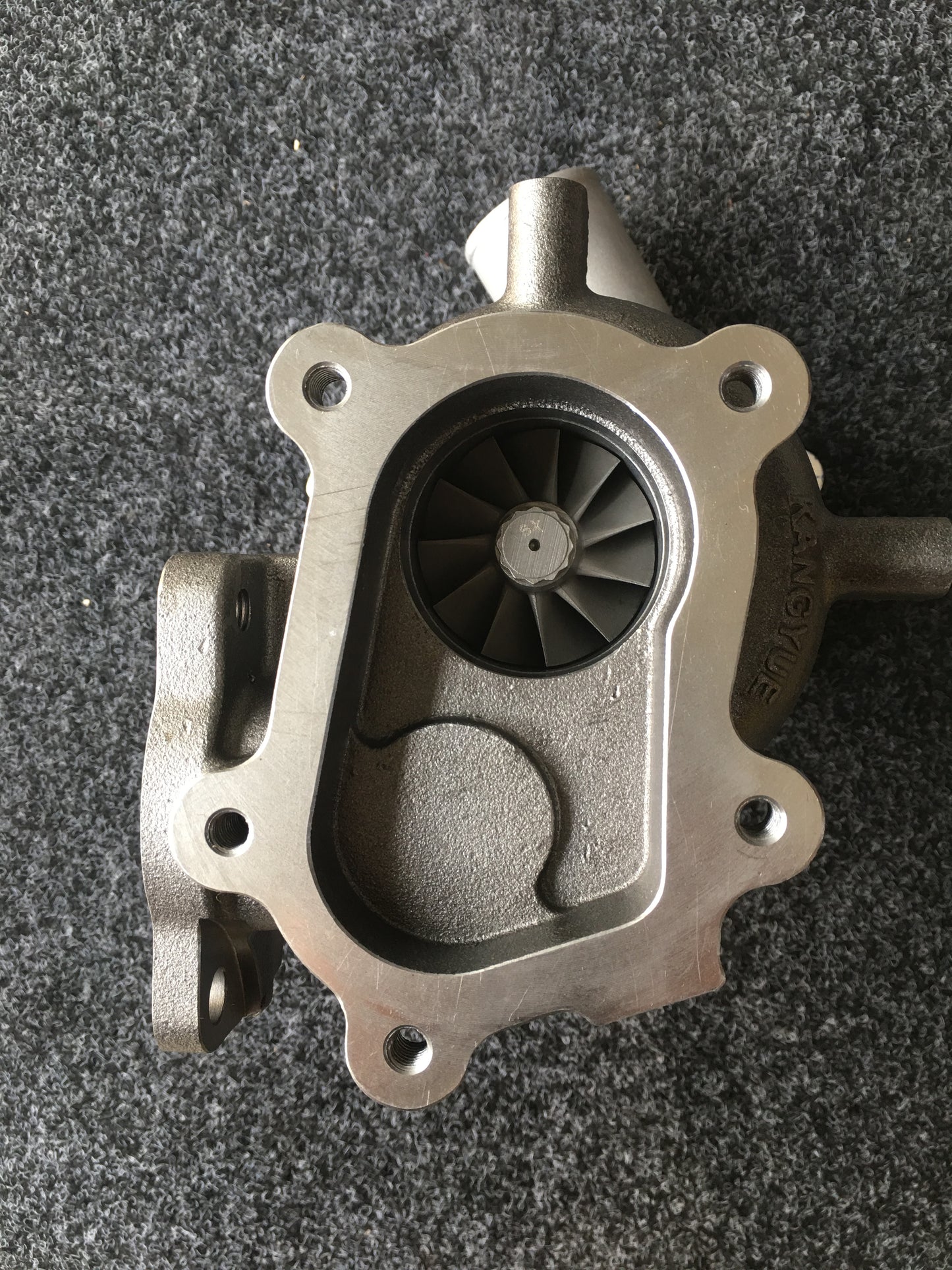 Hitachi 4HK1 8972638390 turbocharger