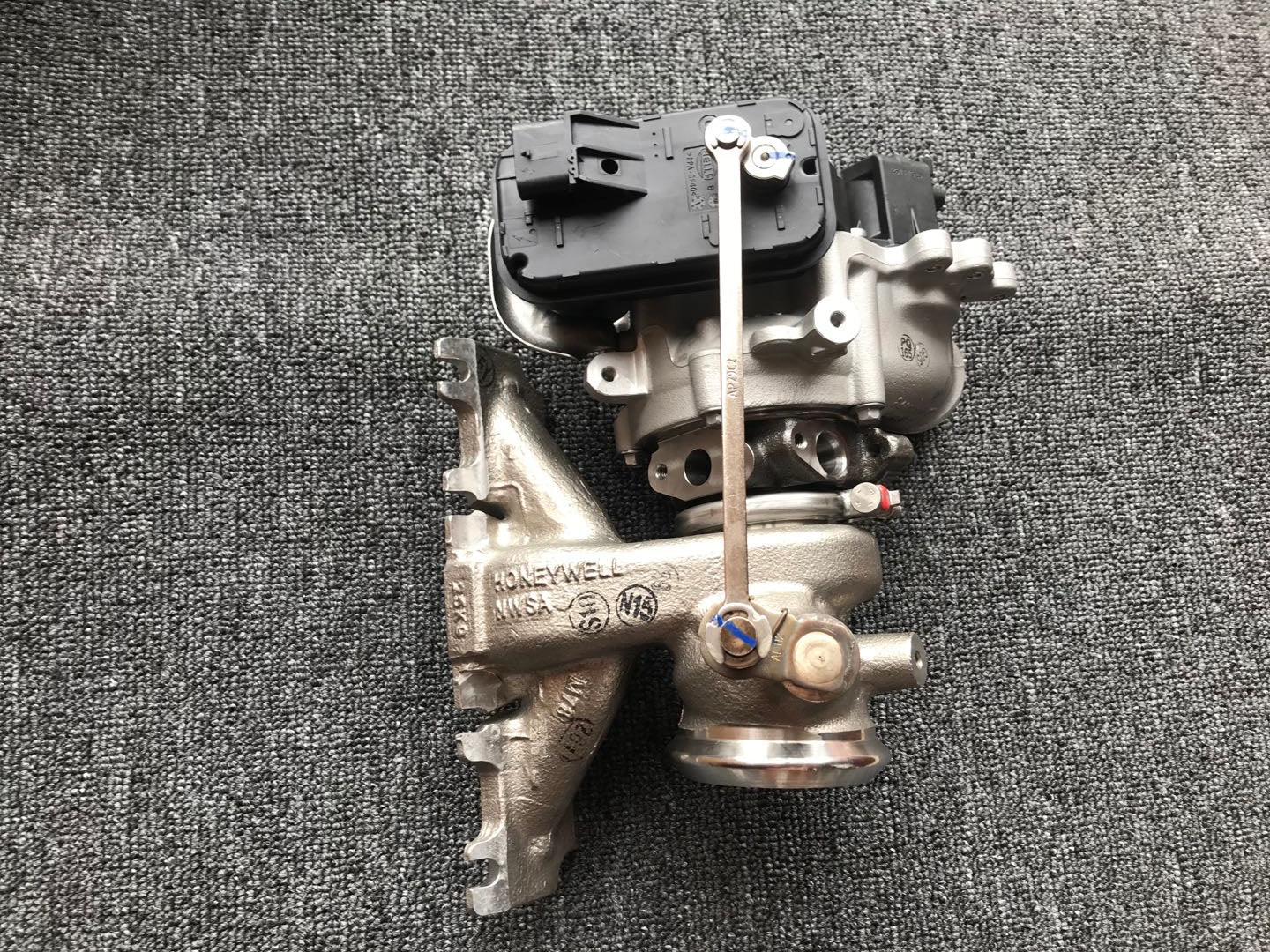 Benz A2820900280 A2820900900 turbocharger