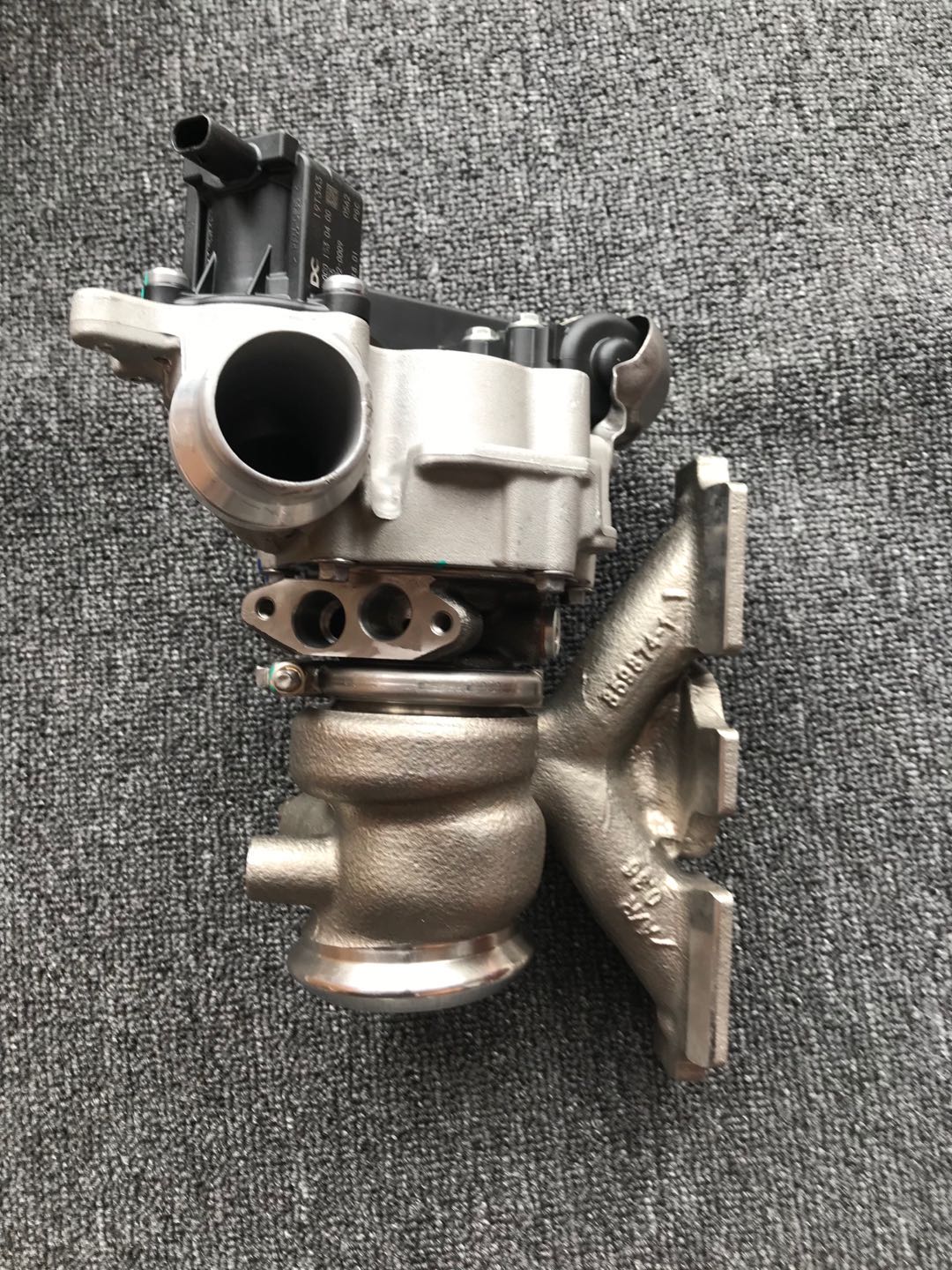 BMW 2.0 B48 49477-02457 8614292 turbocharger