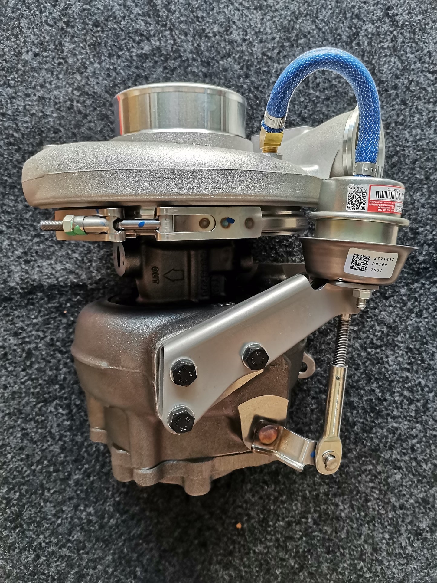 Sinotruk MAN Engine 202V09100-7926 5330192 5330193 turbocharger
