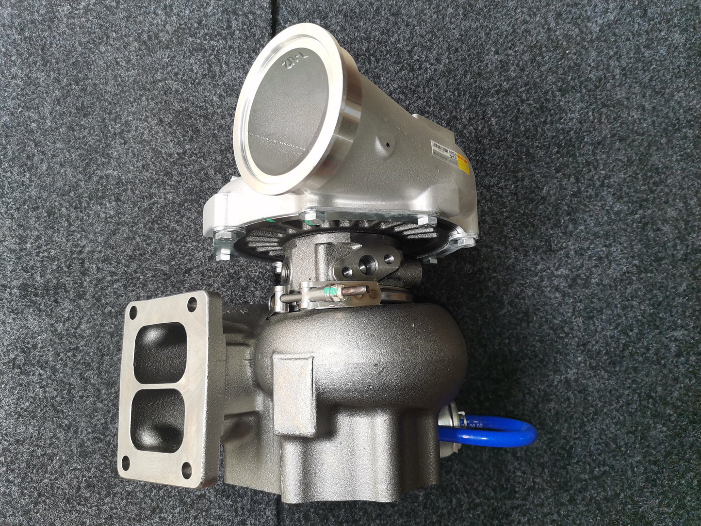 Yuchai Natural Gas K4B11-1118100-135 825875-0014 825875-5016 turbocharger