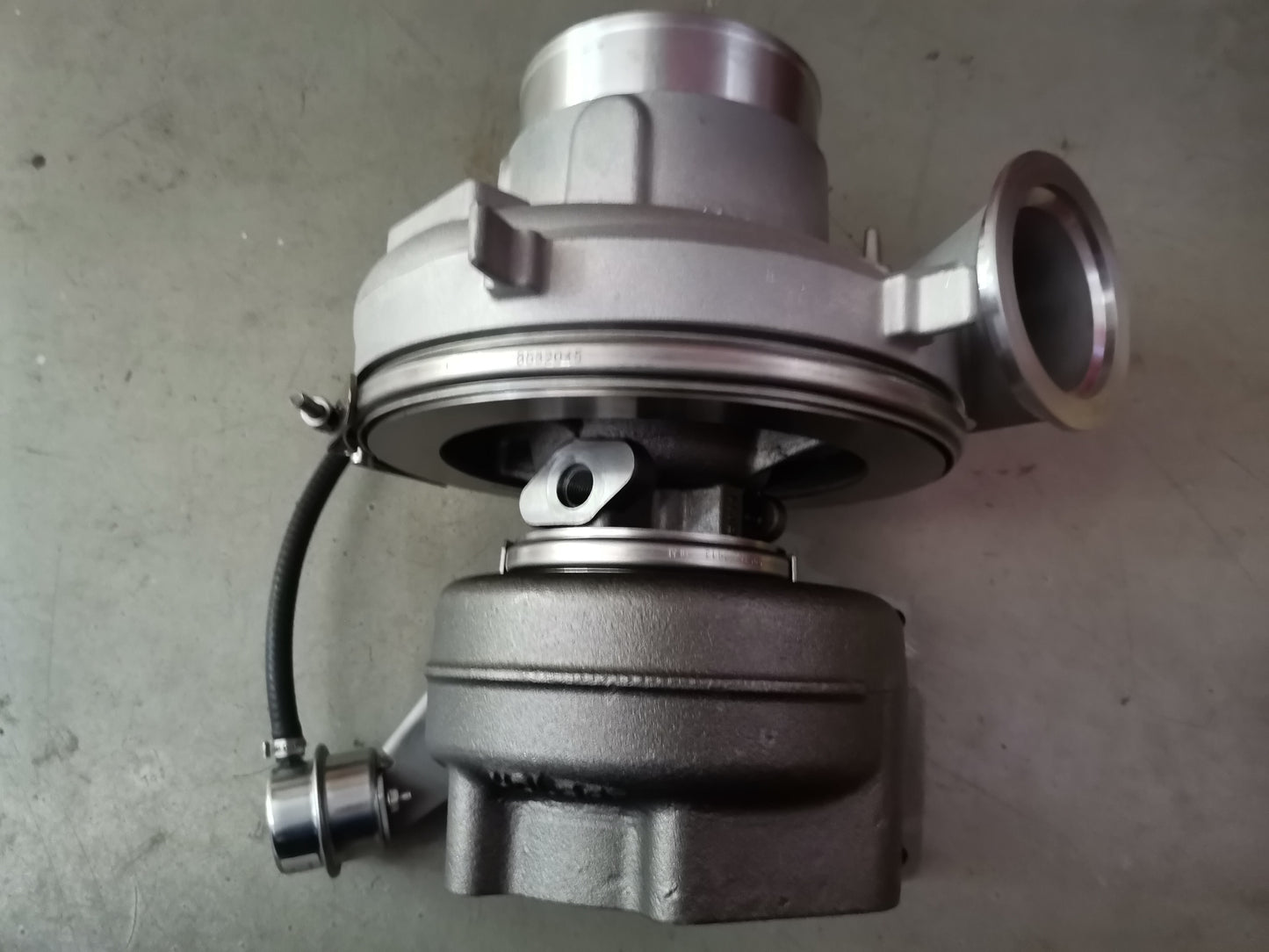 Yuchai 3775754 T8300-1118100-181 turbocharger