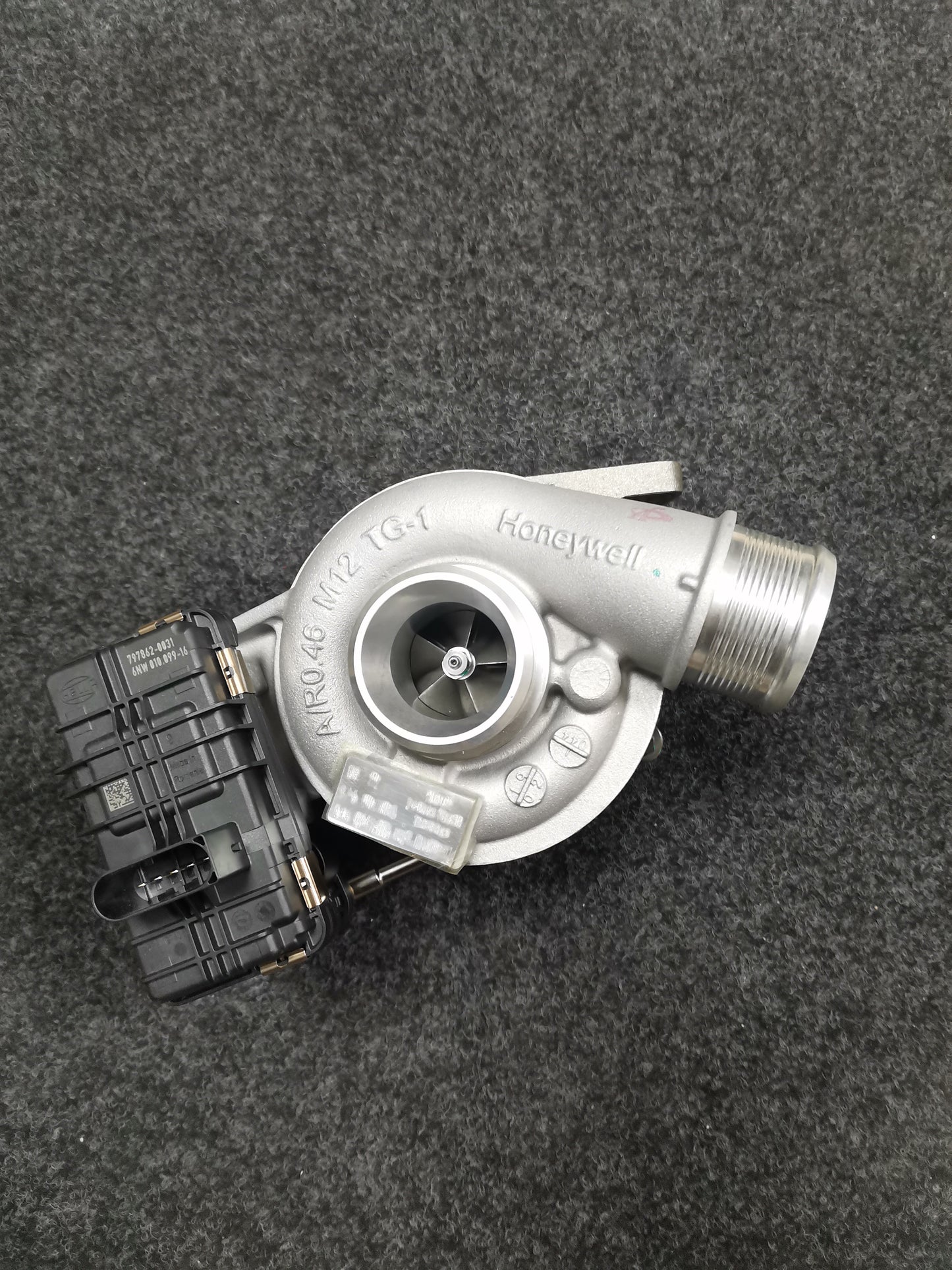 Yuchai 832453-0002 turbocharger
