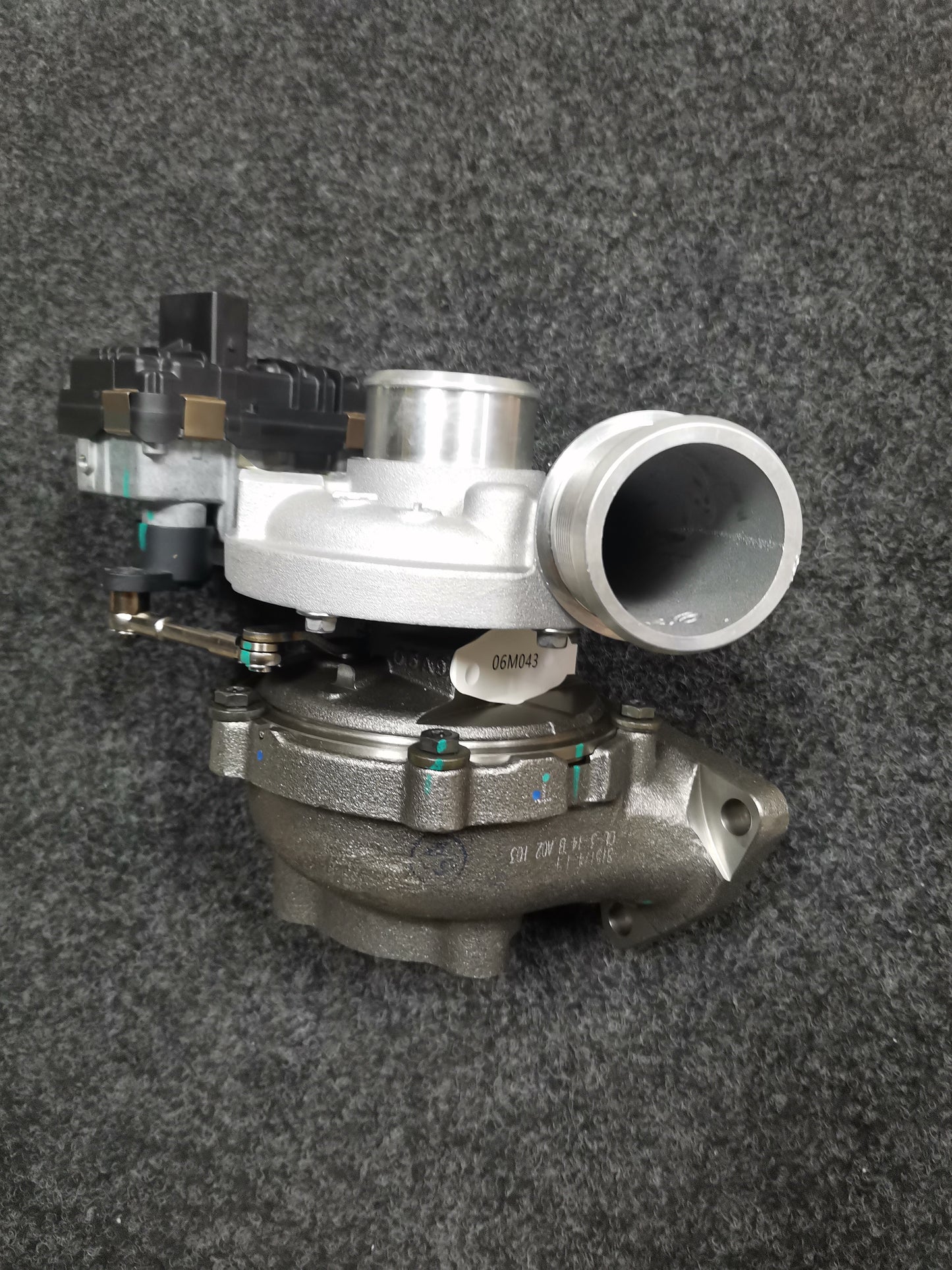 Yuchai 832453-0002 turbocharger