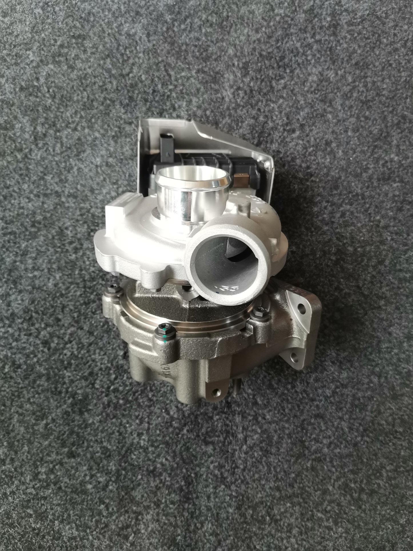 SAIC Maxus 2.5 796910-0004 S00009743+03 turbocharger