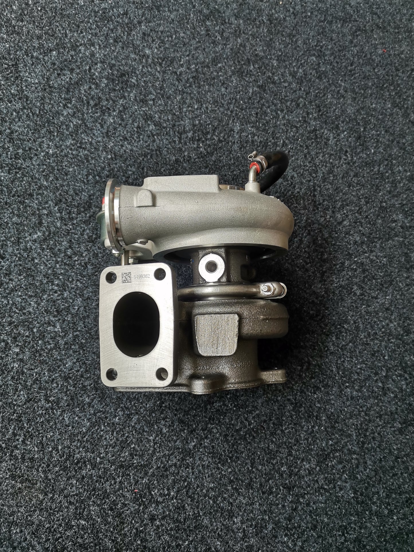 Dongfeng 1118010-E4300 5501053 5501054 turbocharger