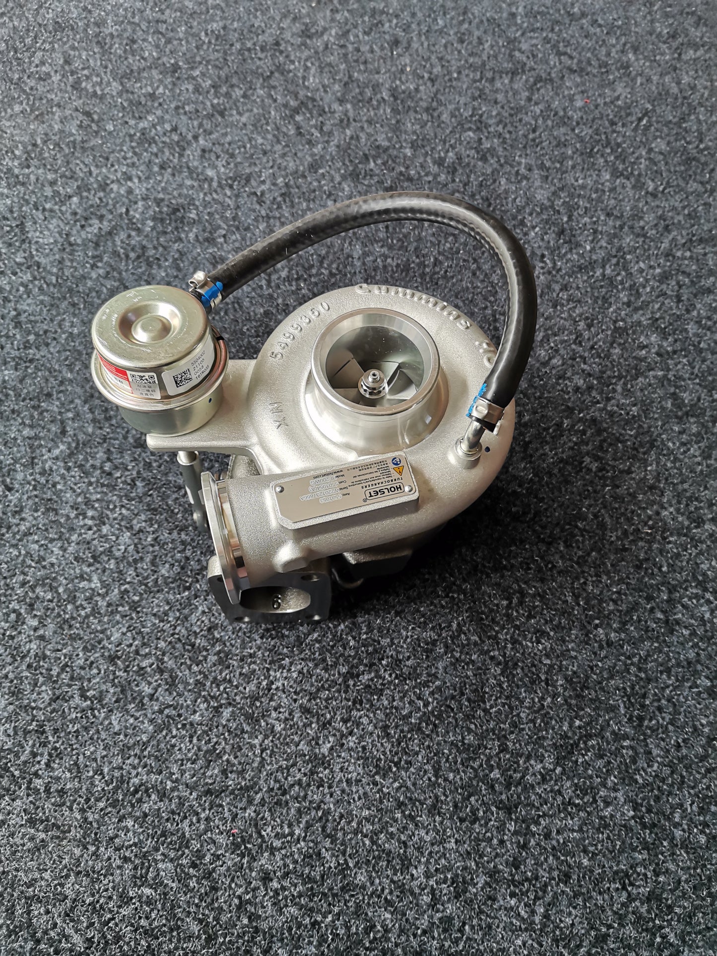 Dongfeng 1118010-E4300 5501053 5501054 turbocharger