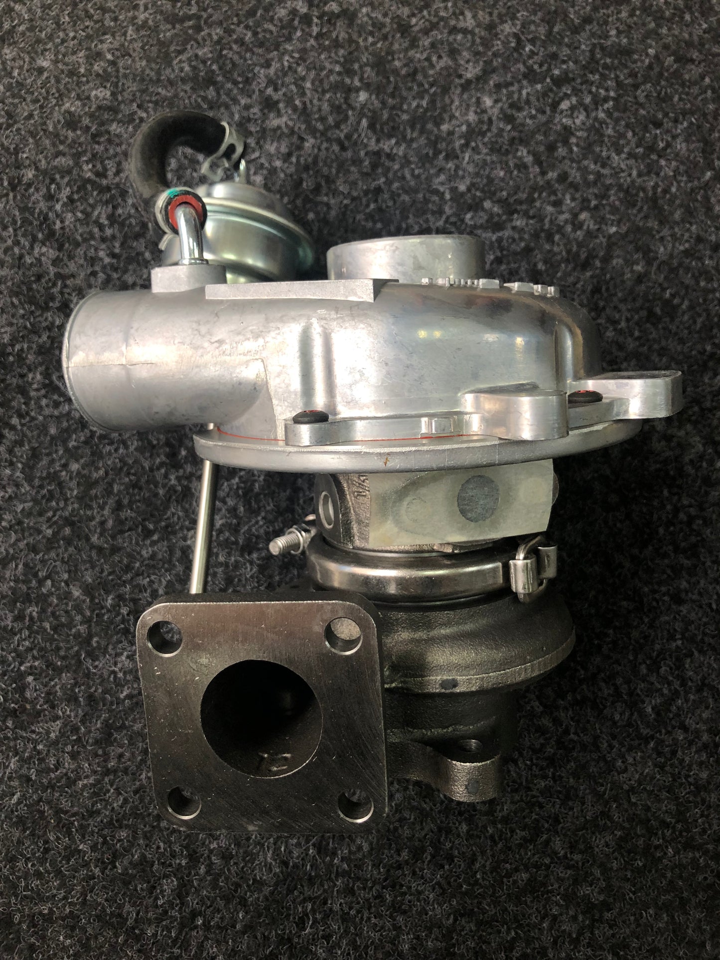 Qingling Isuzu 1118010-PA11 turbocharger