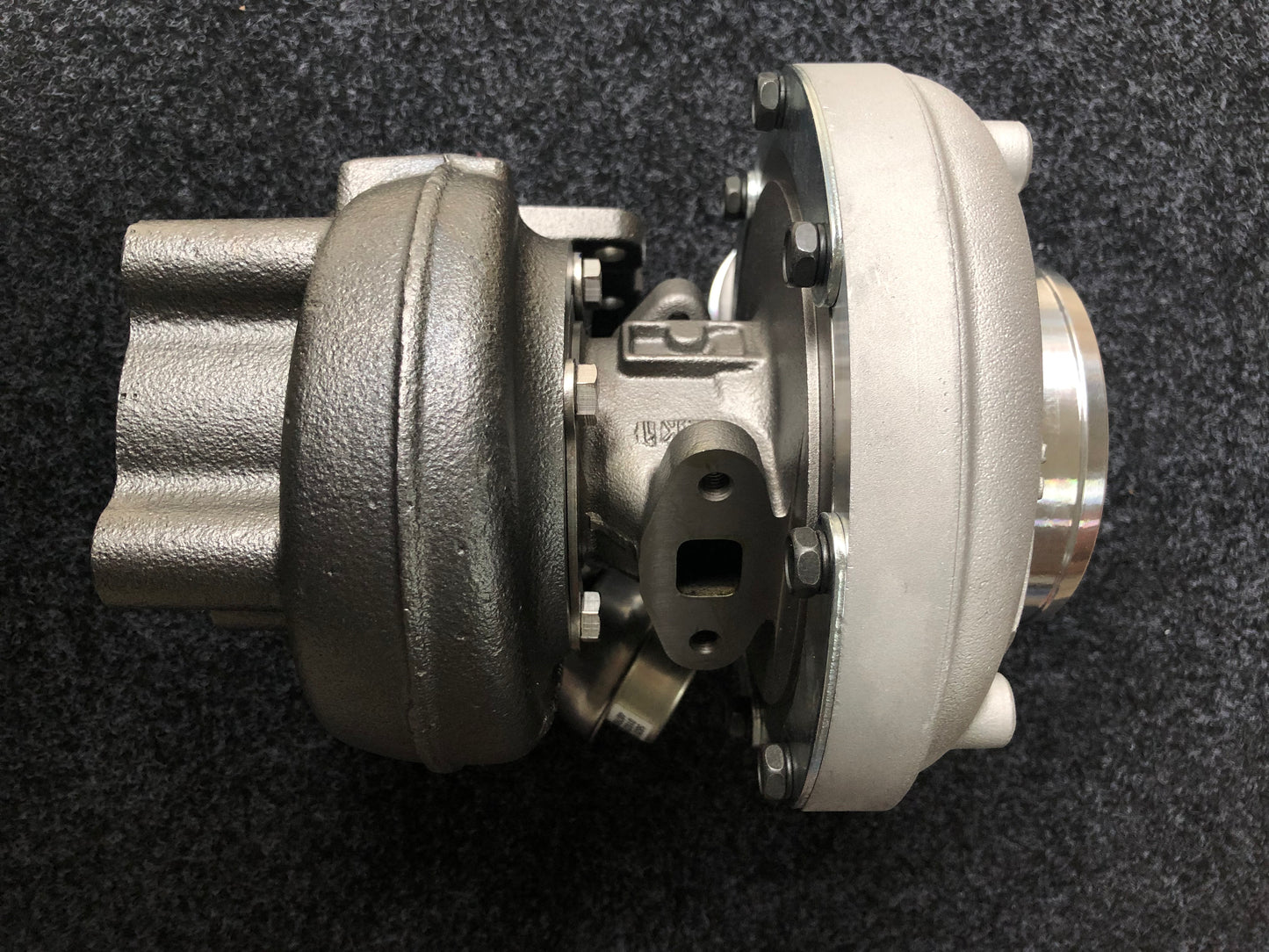 Sinotruk MAN Engine 082V09100-7576 turbocharger