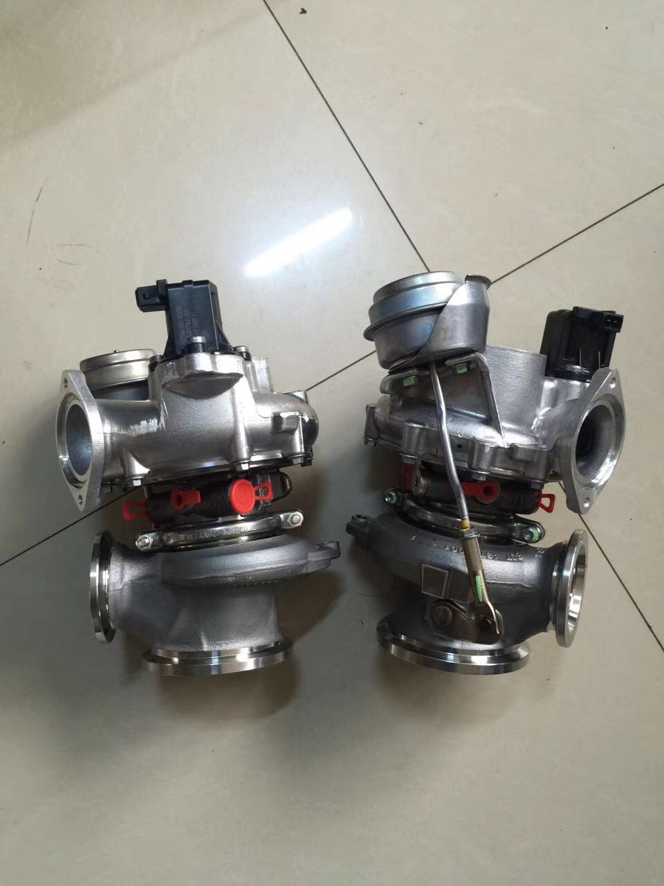 BMW760 6.0T 756205109 830105-0001 756205009 830104-0001 turbocharger