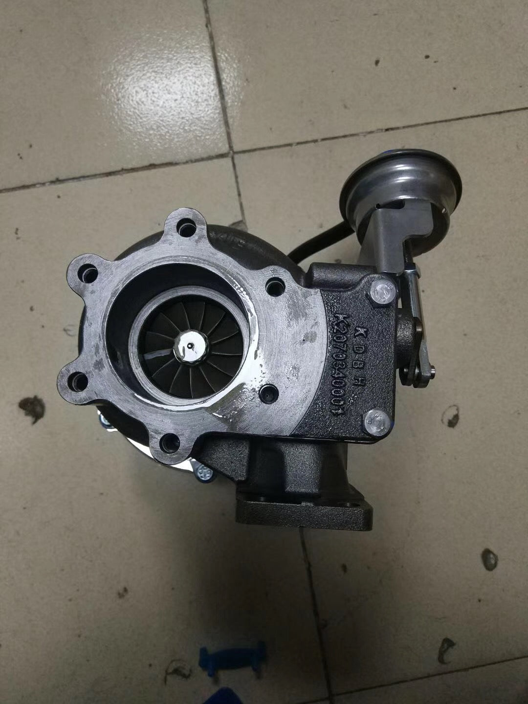 Yuchai J2000-1118100 turbocharger