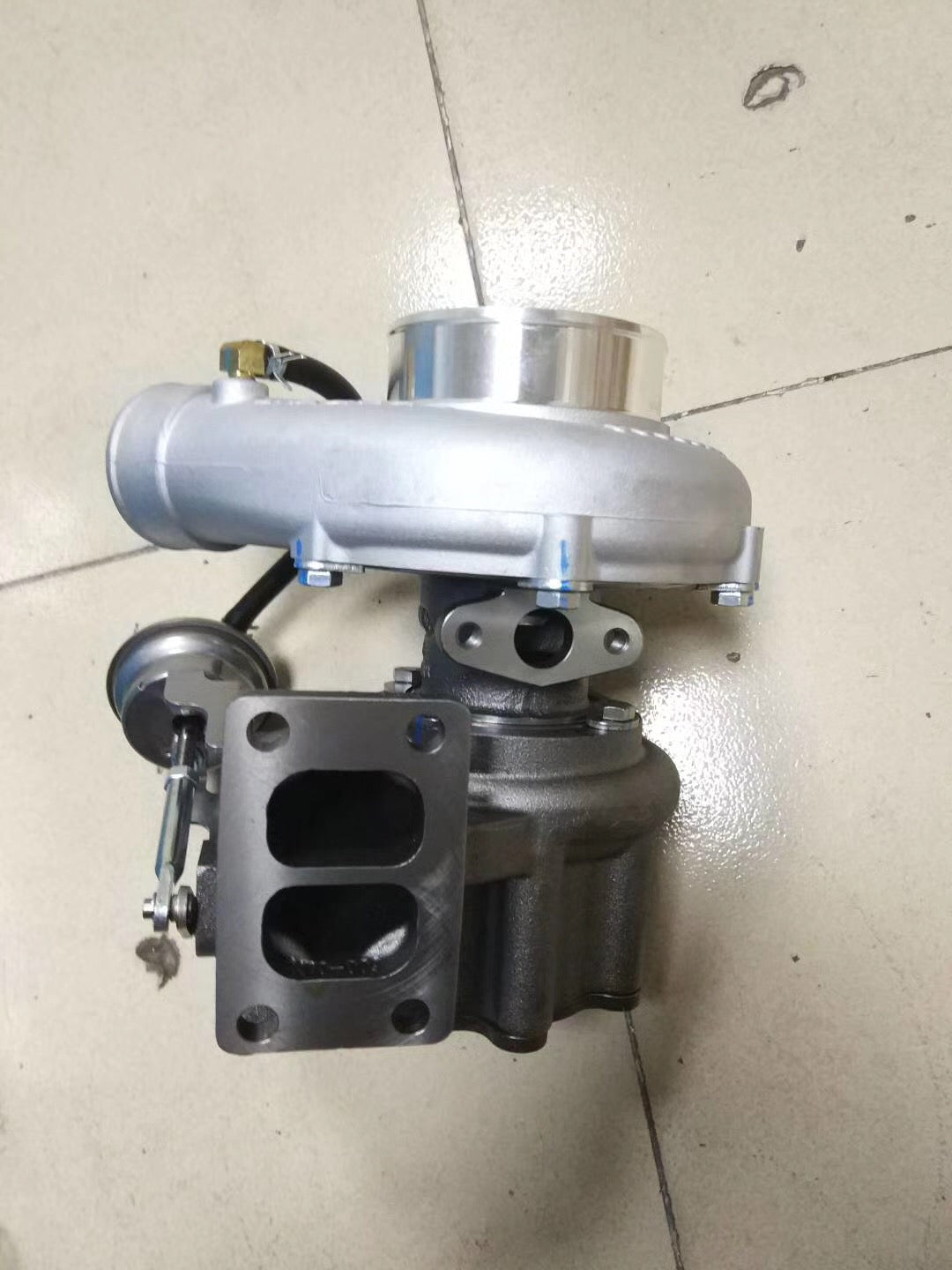 Yuchai J2000-1118100 turbocharger