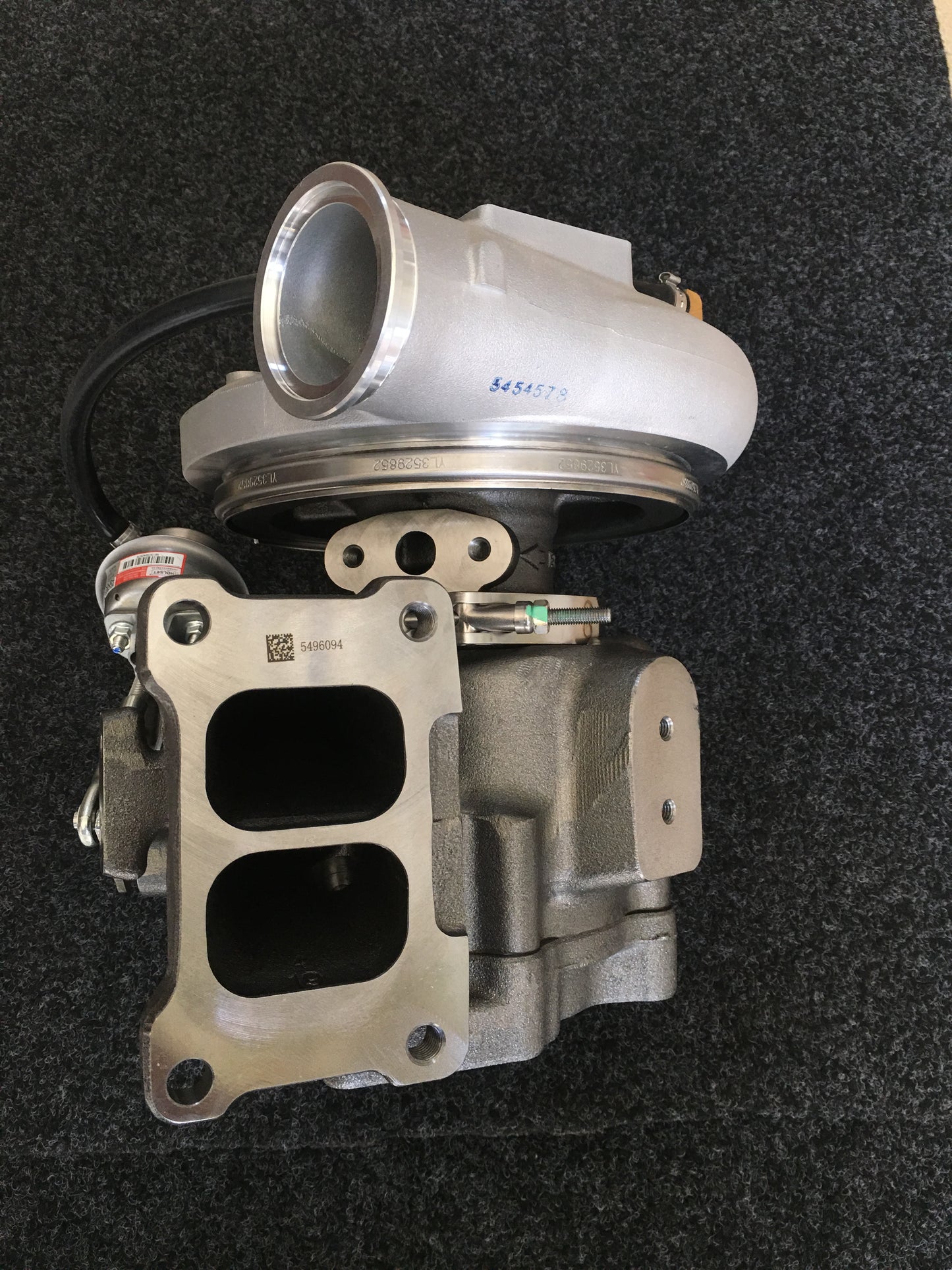 Yuchai K4000-1118100KS2-181 5498199 turbocharger